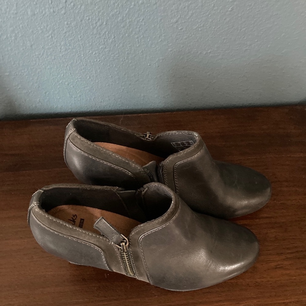 Clarks Heeled Boots with Zipper
